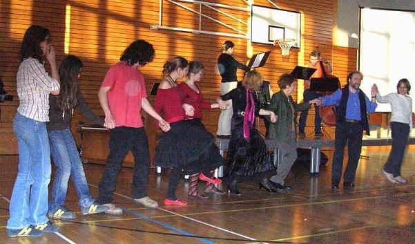 Elèves de l'Accademia d'Archi, dansant 5 mars 2006